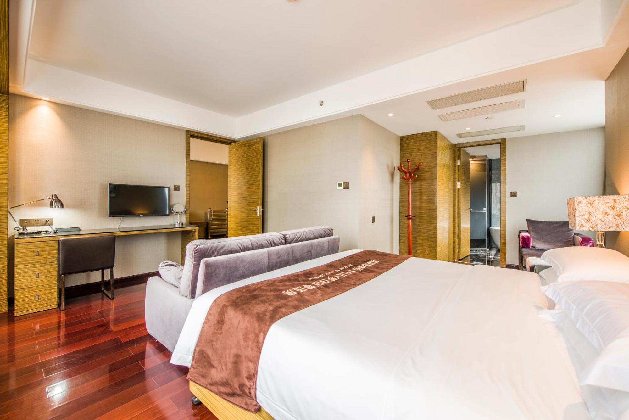 La Perle International Hotel - Free Shuttle Between Hotel And Exhibition Center During Canton Fair & Exhibitor Registration Counter Room photo